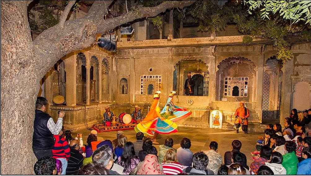 Bagore Ki Haveli Cultural Show udaipur Rajasthan